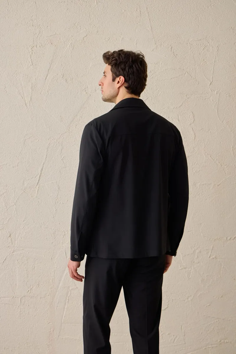 Compleu Negru pentru Bărbați cu Jachetă cu Două Buzunare și Pantaloni 52 - imagine 3