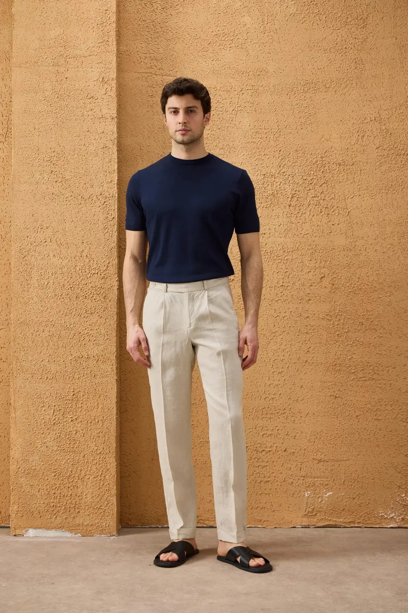 Pantaloni Bej Plisați din In 33 - imagine 3